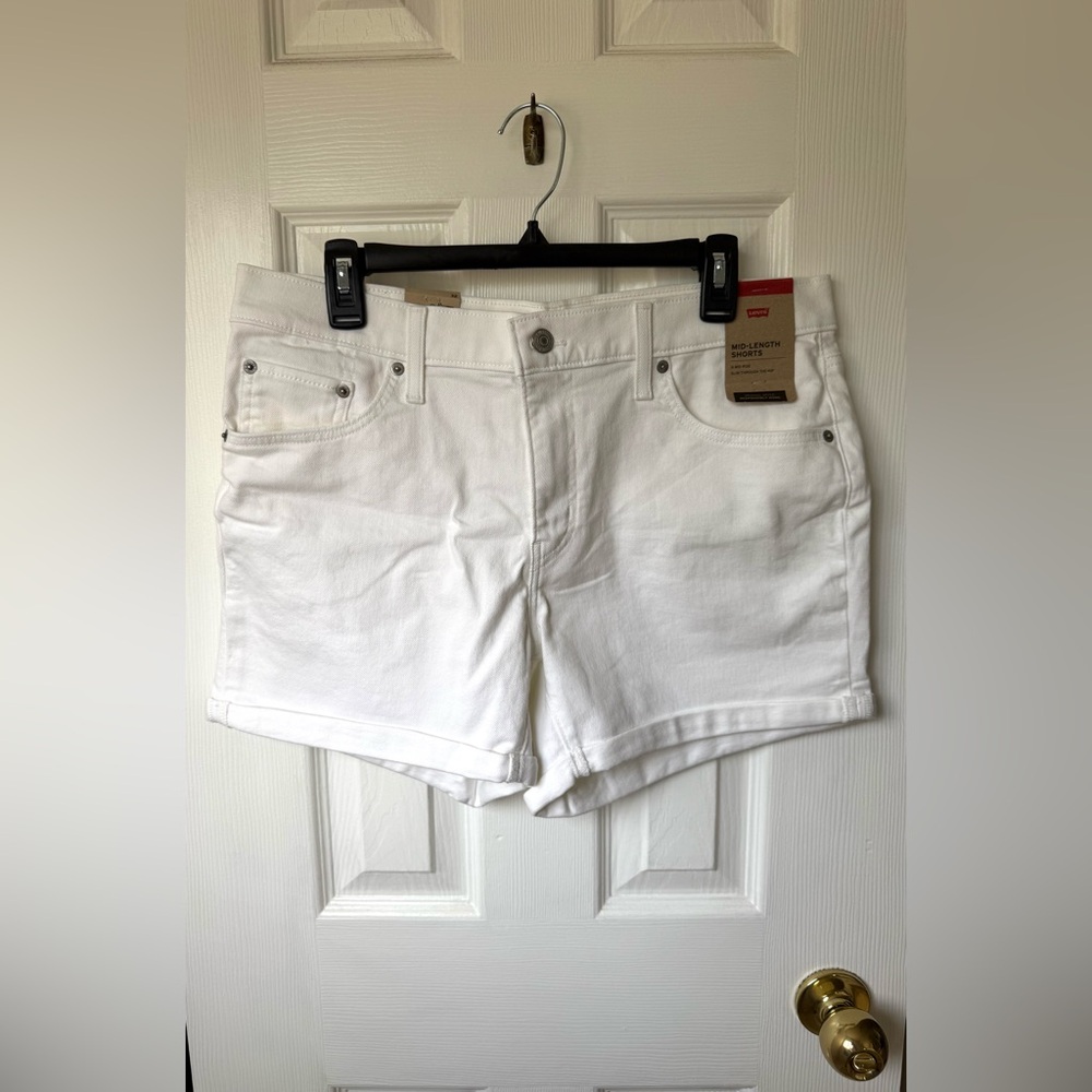 Levi's Women's White Mid-Length Denim Shorts Size 32 New with Tags